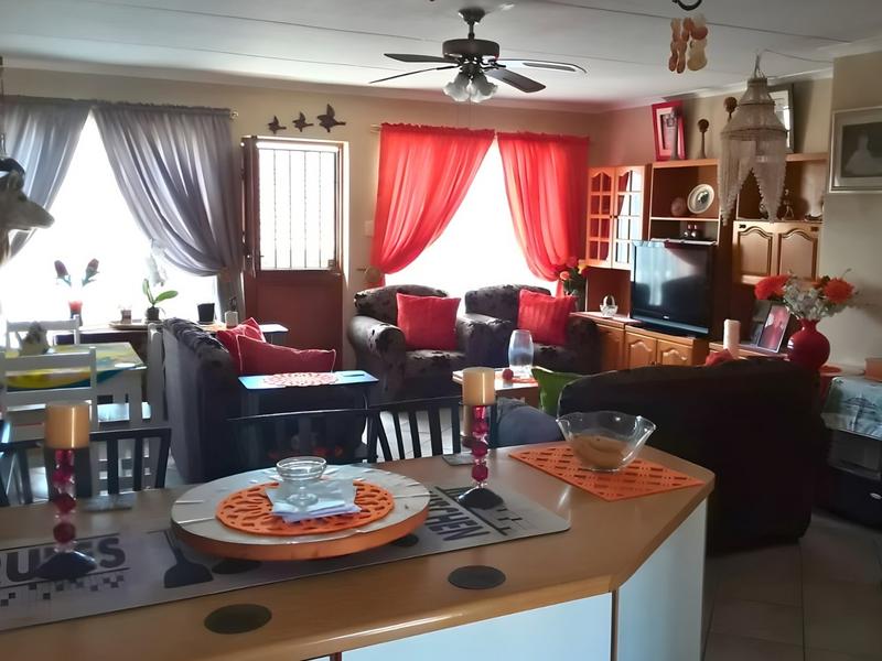 3 Bedroom Property for Sale in Heiderand Western Cape